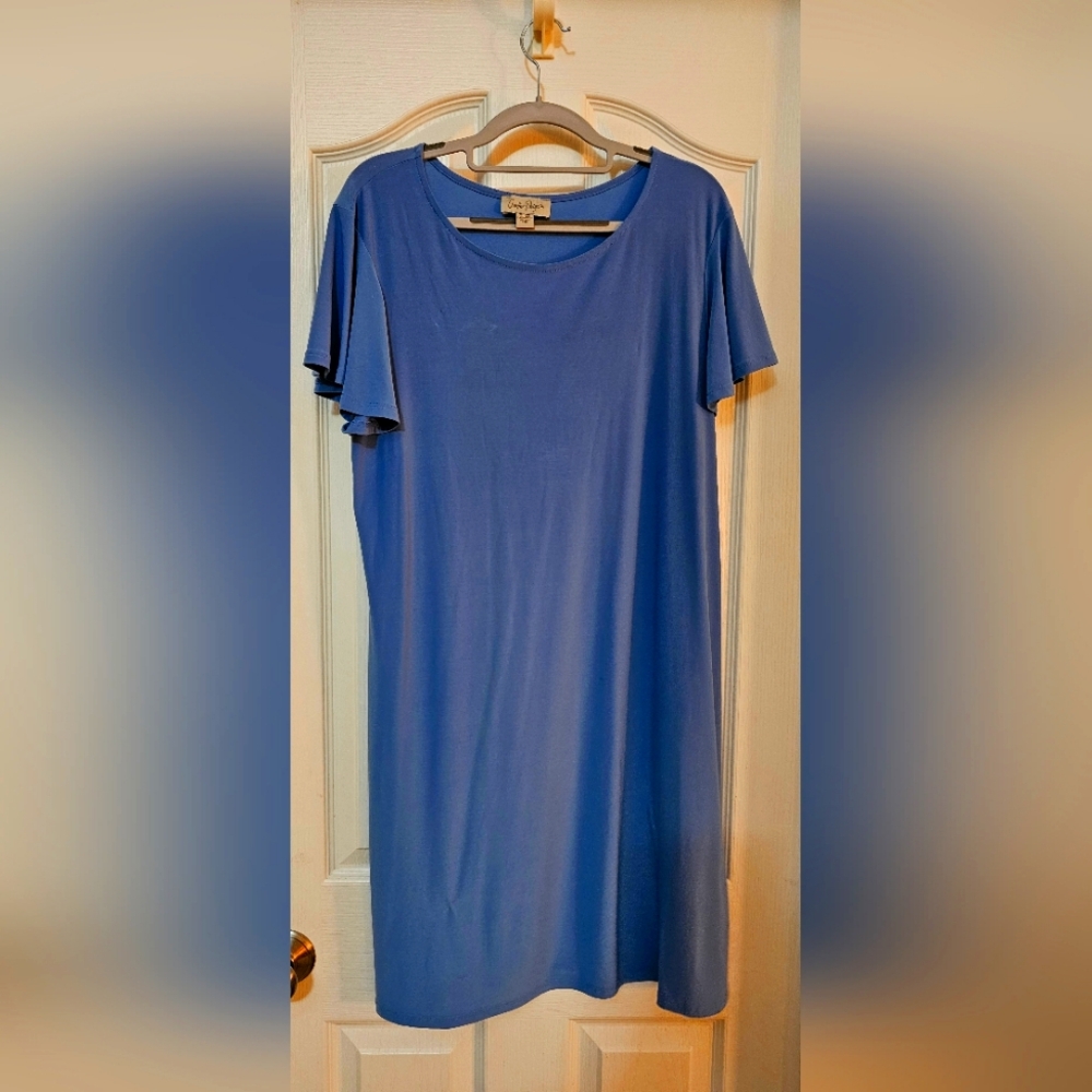 Charlie Paige Blue Short Sleeve Dress